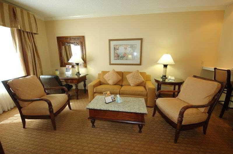 Best Western Richmond Suites H Батон-Руж Екстер'єр фото