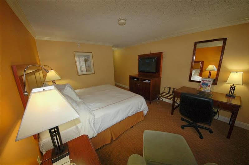 Best Western Richmond Suites H Батон-Руж Екстер'єр фото